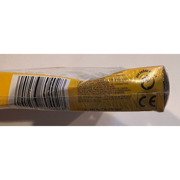 Vintage 1994 Italeri 1:35 Scale Model Jerrycans Kit No. 402, Wargaming, Ages 10+ - Picture 3 of 6